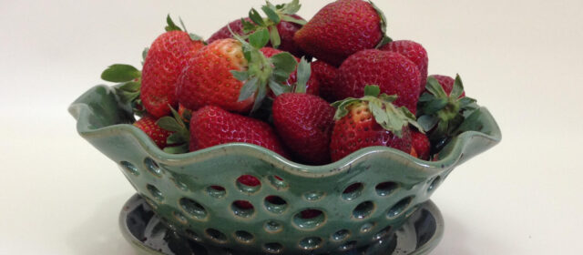 Holiday Berry Bowl